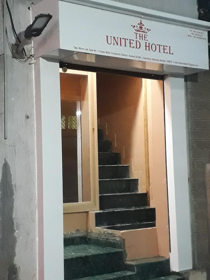 The United Hotel Мумбаи Экстерьер фото